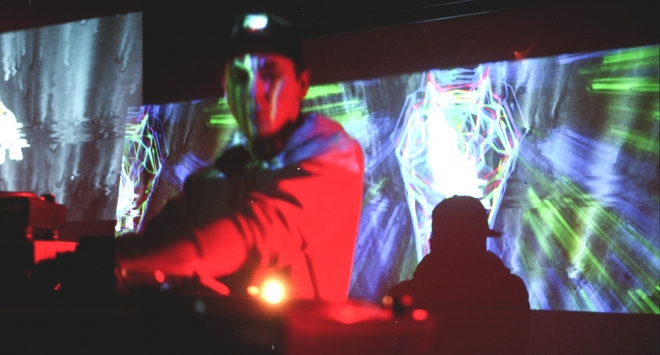 26 Border Collapse, Hranice, Karnola, WZ